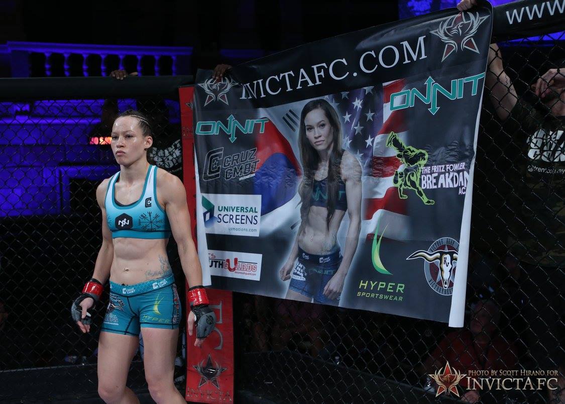 Jinh Yu Frey Fight Worn Invicta Gloves, Sports Bra & Pass + Photo [FIGHT WORN]