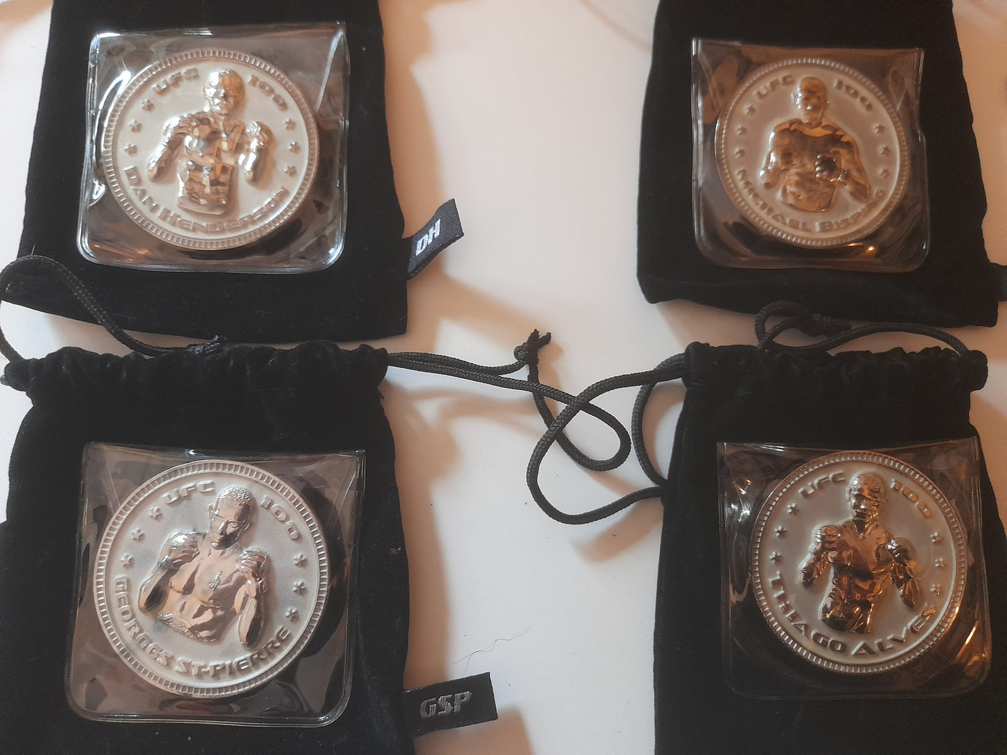 Complete 6x Coin UFC 100 Commemorative Coin Set in pouches +1 Extra