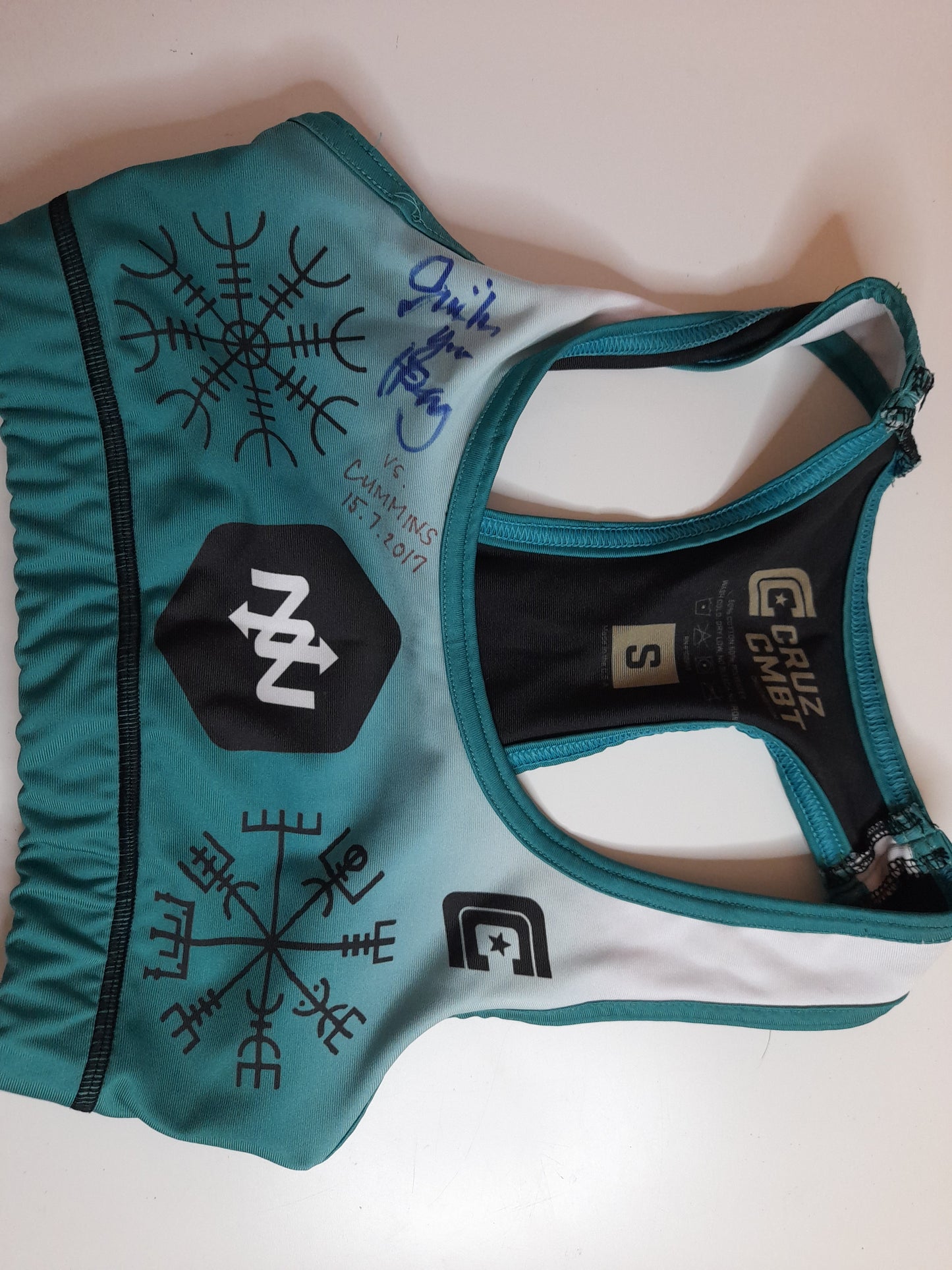 Jinh Yu Frey Fight Worn Invicta Gloves, Sports Bra & Pass + Photo [FIGHT WORN]