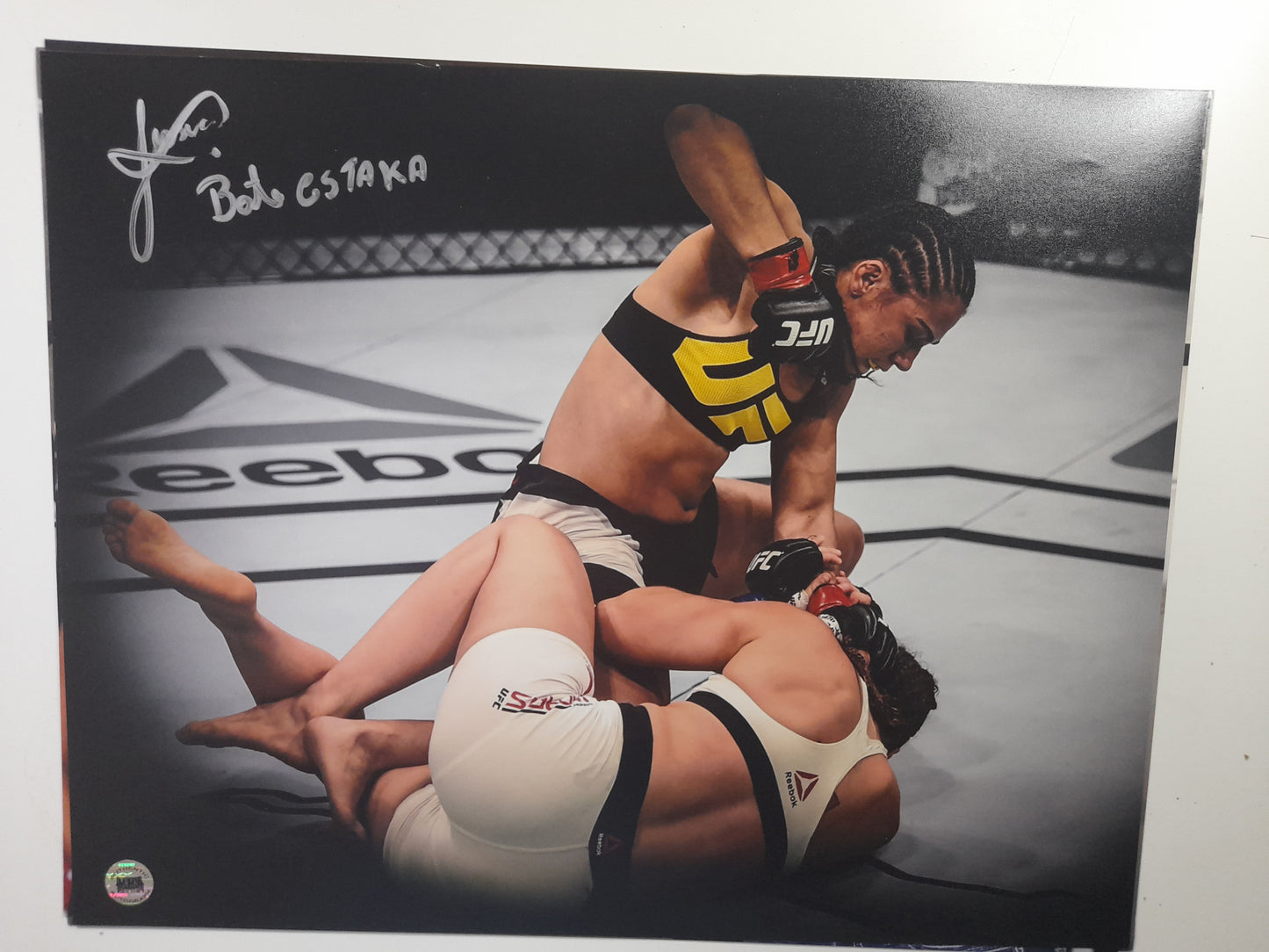 Jessica Andrade - Signed Photograph - 11x17 - [AUTOGRAPHED]