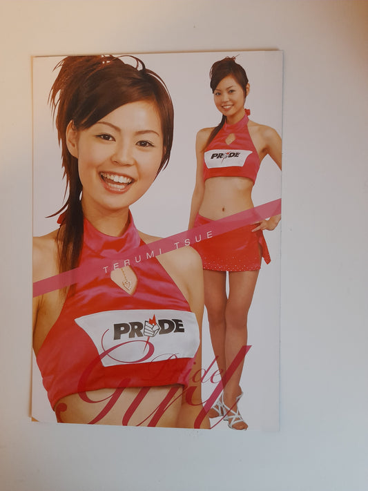 Pride Fighting Championship Shockwave NYE 2004 Postcard - Ring Girl Terumi Tsue